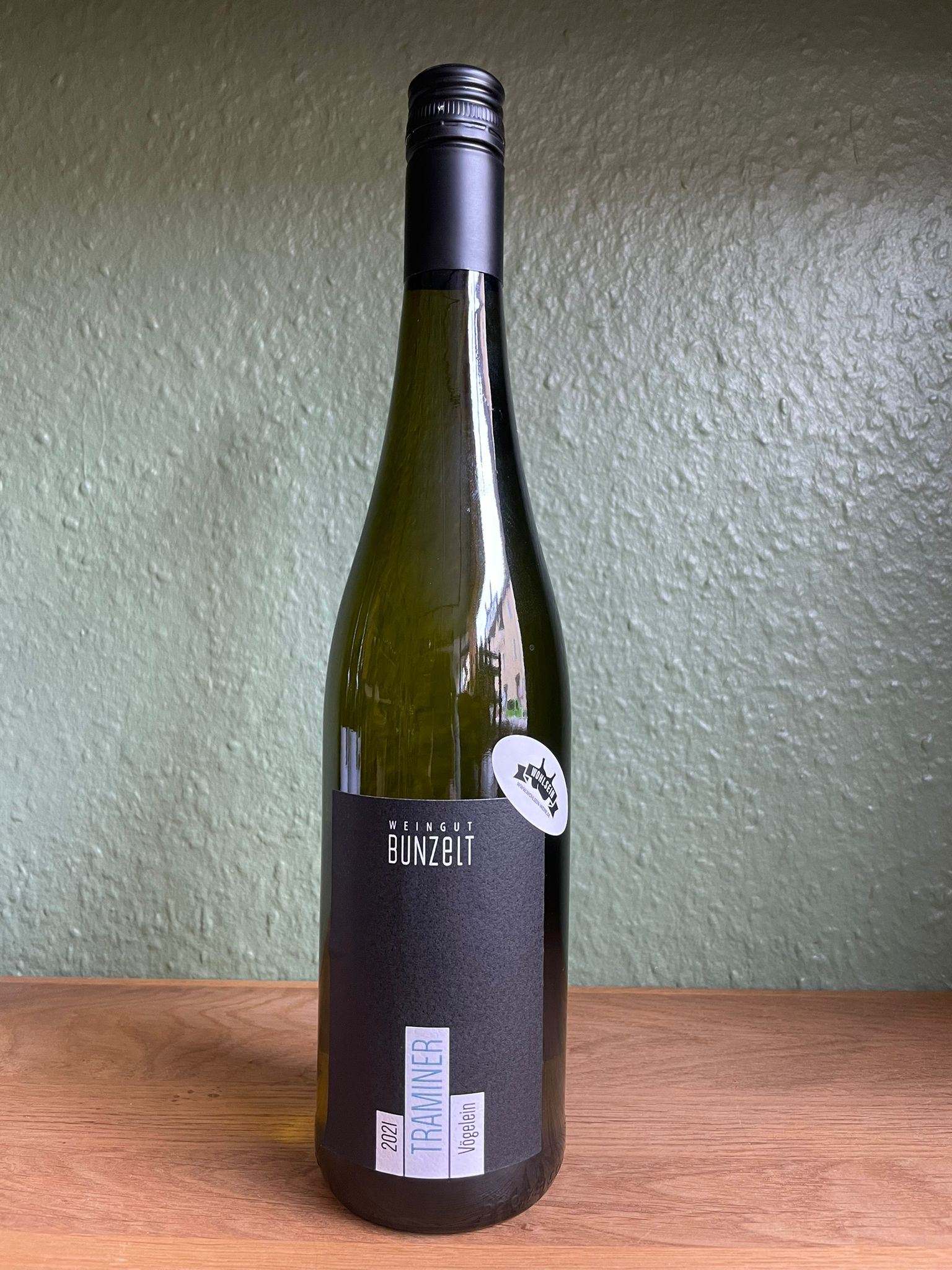 Traminer Trocken - Weingut Bunzelt